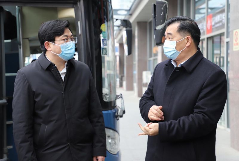 市委常委、武進(jìn)區(qū)委書(shū)記喬俊杰督查武進(jìn)汽車(chē)站春運(yùn)及疫情防控工作